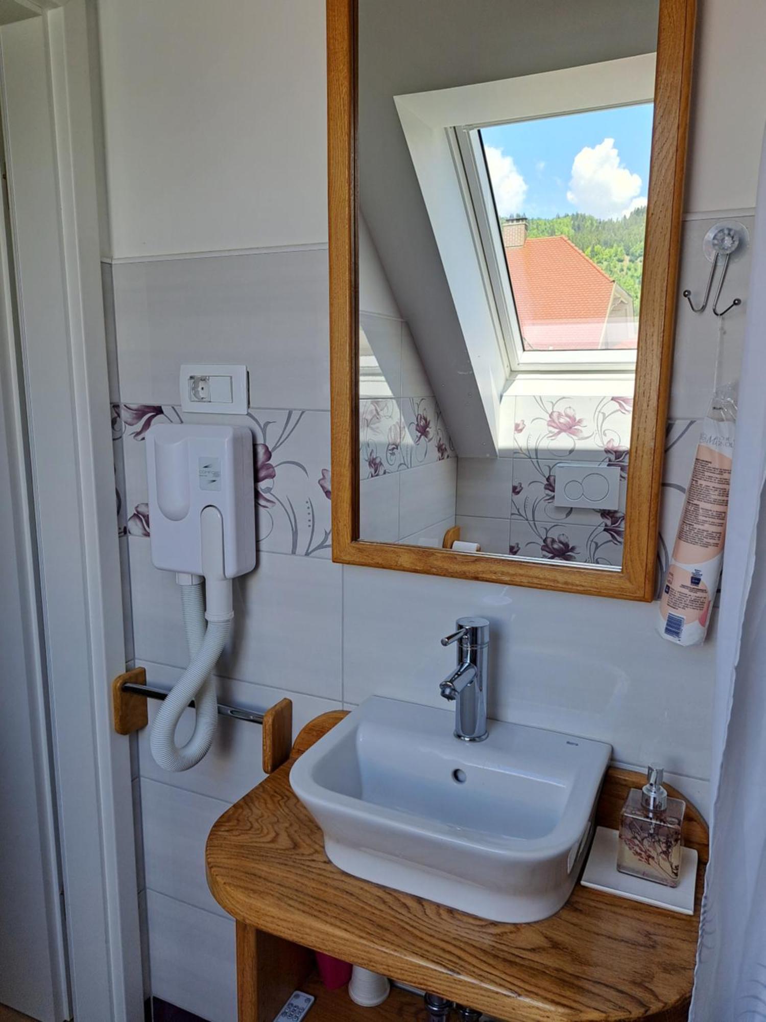 Appartement Apartmaji Magda à Zgornje Gorje Extérieur photo